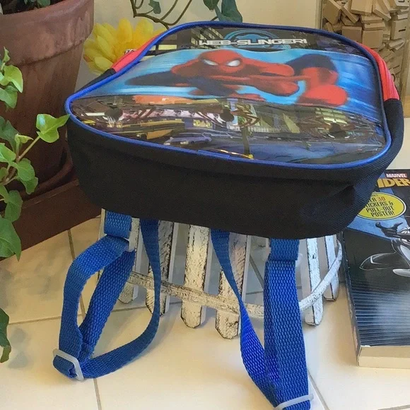 ‘Marvel’ Spiderman 3-D Backpack & Coloring/Activity Book - Picture 6 of 9